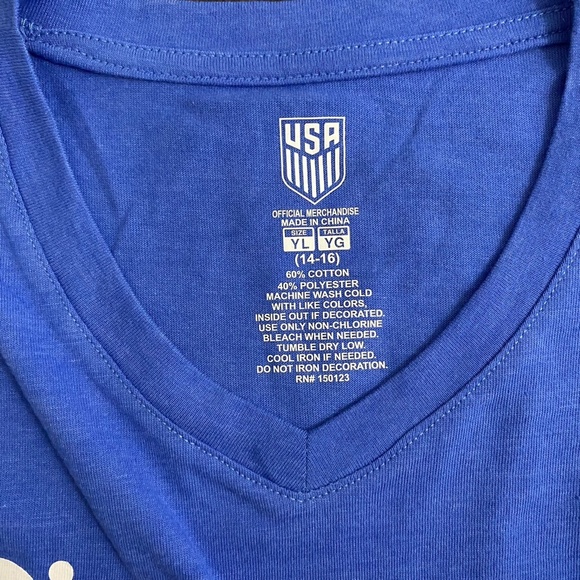 NWOT USA Soccer Girl's World Cup USWNT Dirty Cleats Champions Tee SIZE L (14/16) - Picture 6 of 7